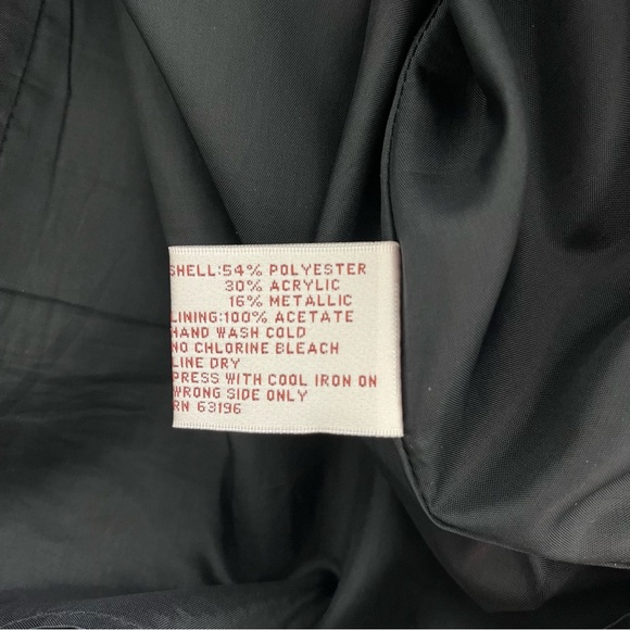 Ivy & Blue Maggy Boutique Gold Quilted Textured Sleeveless Shift Dress - Picture 5 of 6